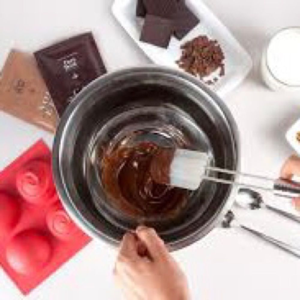 10/$25🦋 Bennkai Hot Chocolate Bomb Maker - Picture 5 of 12